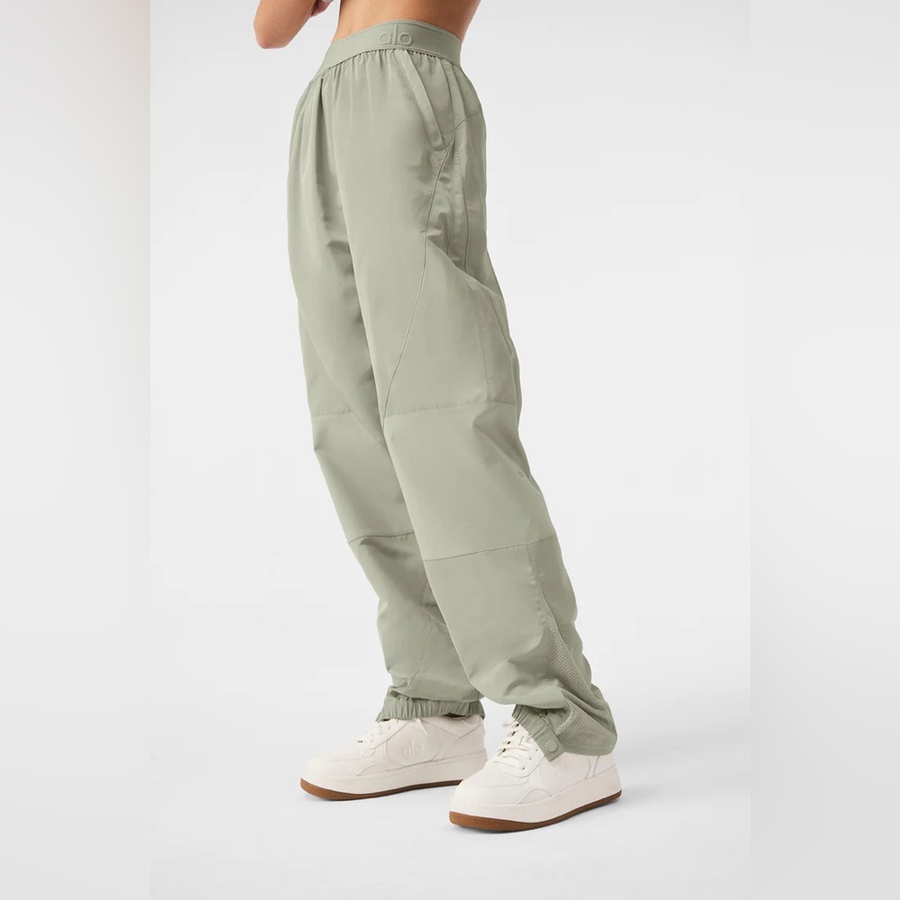 ALO YOGA Mixed Media Reinvention Jogger - Picture 9 of 11